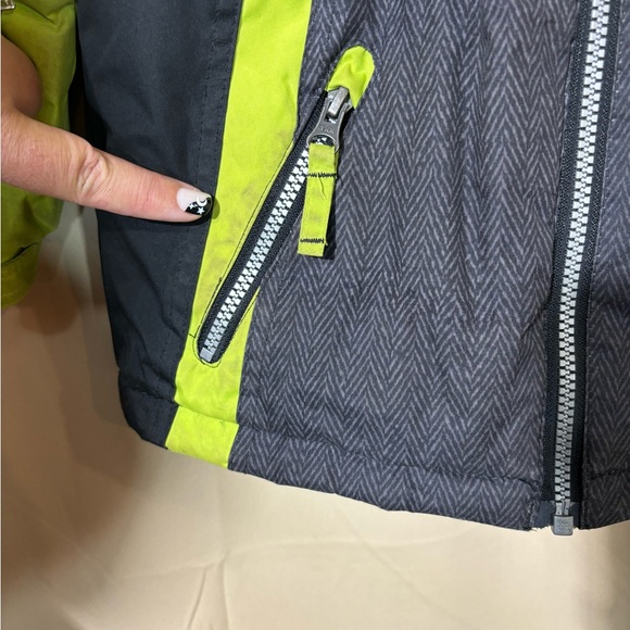 Boys Super Warm Winter Jacket - Picture 3 of 11